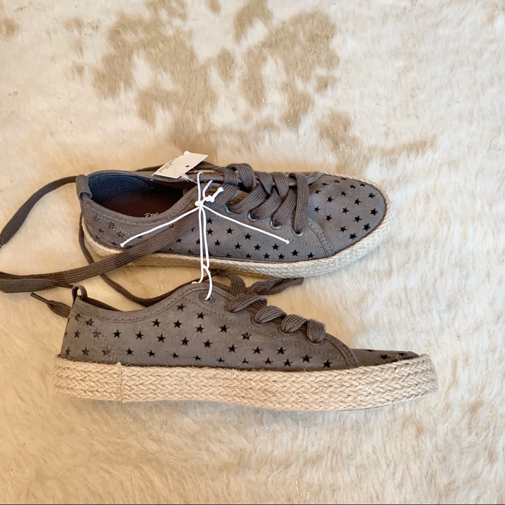 Universal Threads Lace Up Laser Cut Espadrille
